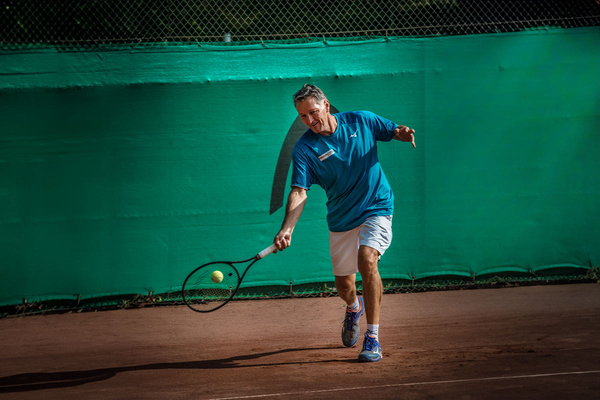 Manfred Hundstorfer bim Vorhand-Tennis